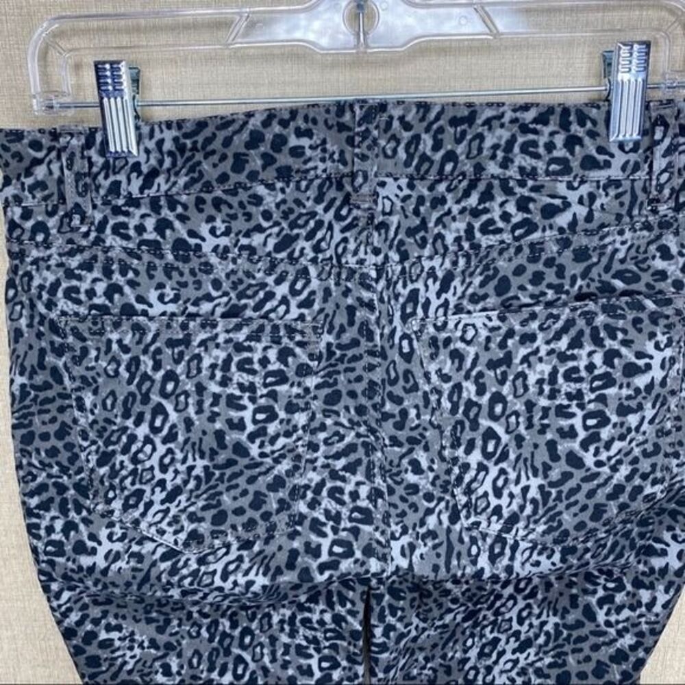 Talbots Signature Leopard Print Jeans Size 2 Gray Straight Leg Stretch Pants NWT - Picture 6 of 9